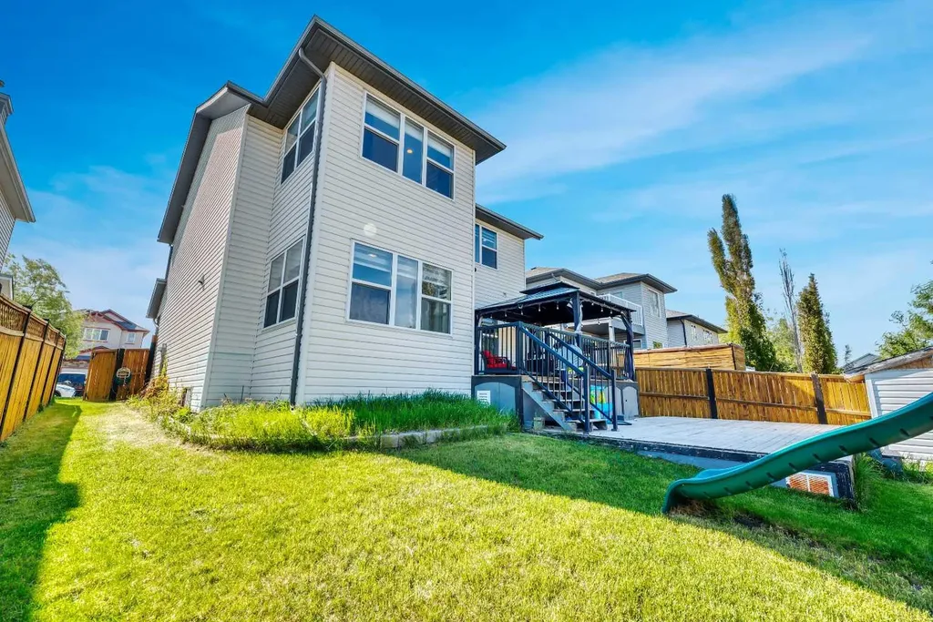245 Springmere Way Chestermere AB T1X1P2