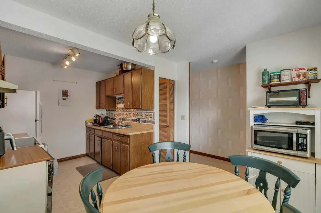 500 Allen Street Airdrie AB T4B1J4