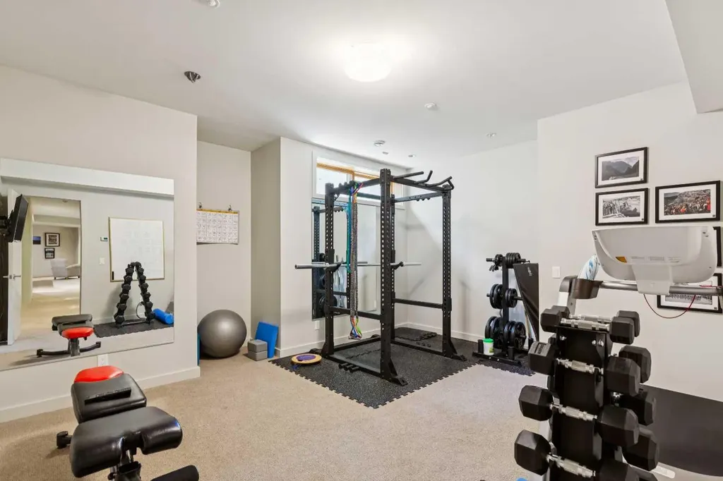 3038 4 Street SW Calgary AB T2S1X8