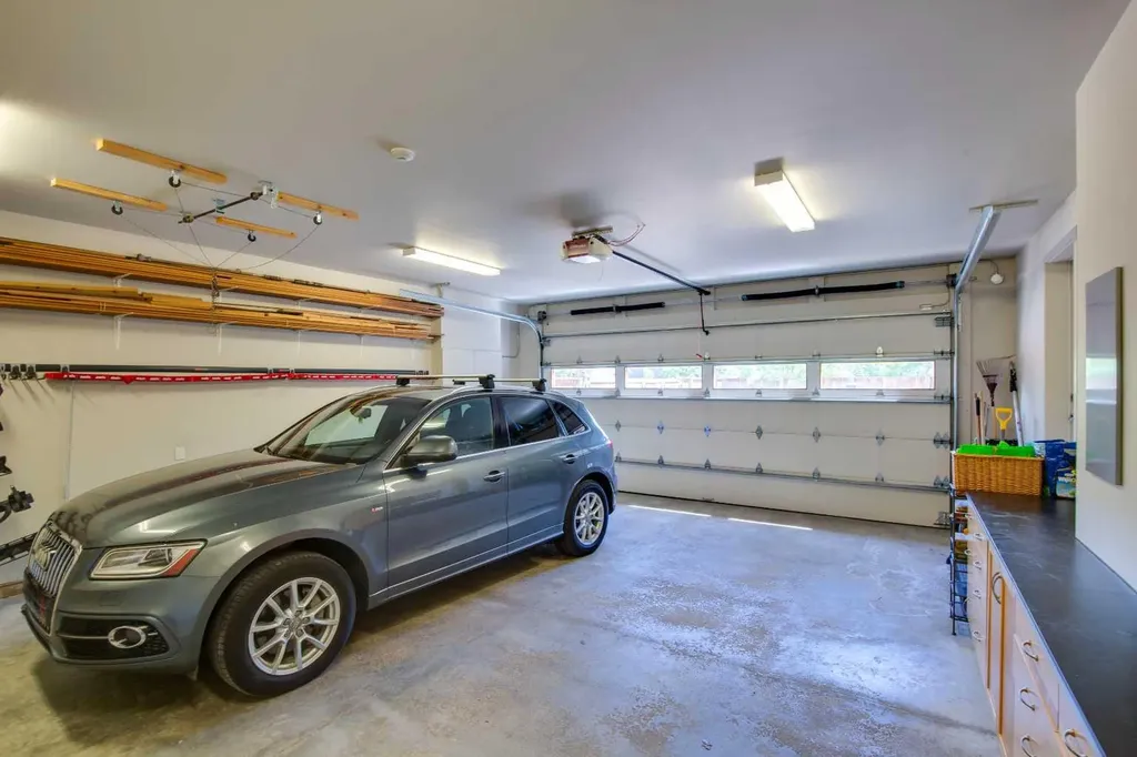 3038 4 Street SW Calgary AB T2S1X8