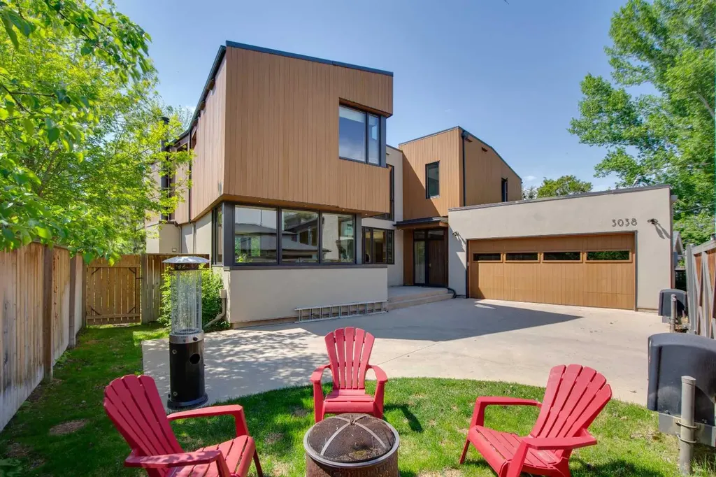 3038 4 Street SW Calgary AB T2S1X8