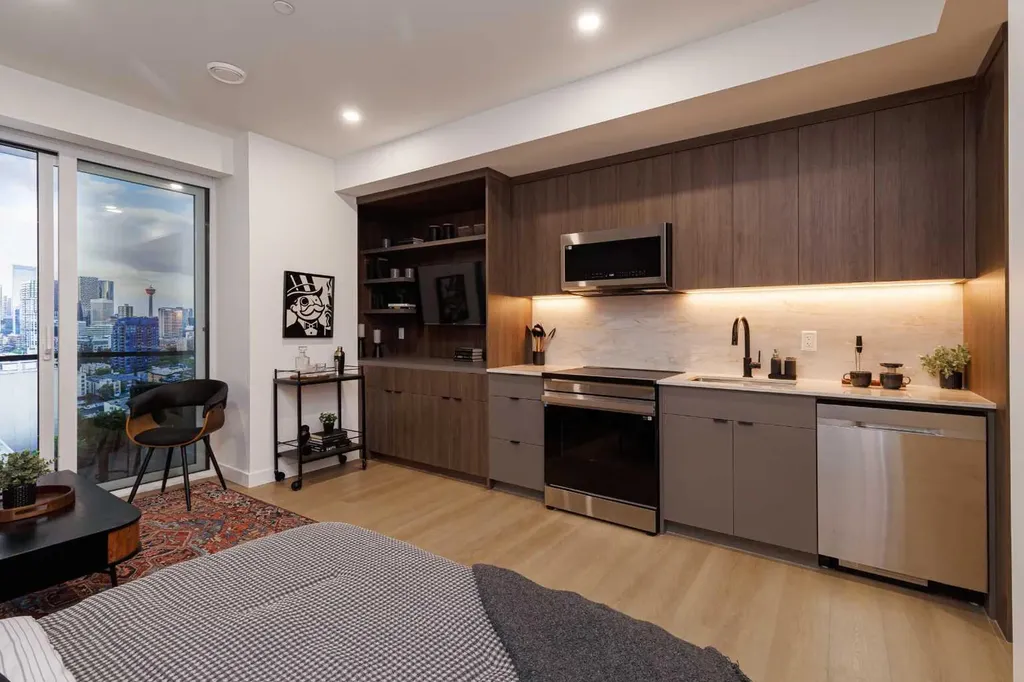1520 4 Street SW Calgary AB T2Y 0Y4