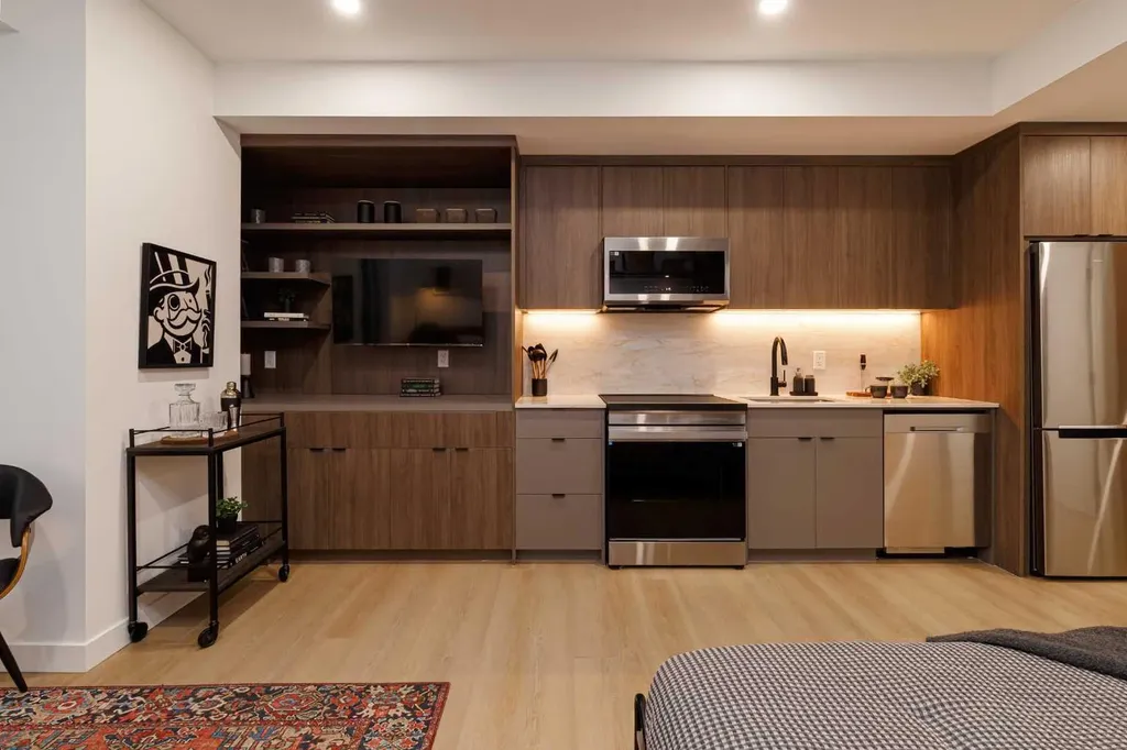 1520 4 Street SW Calgary AB T2Y 0Y4
