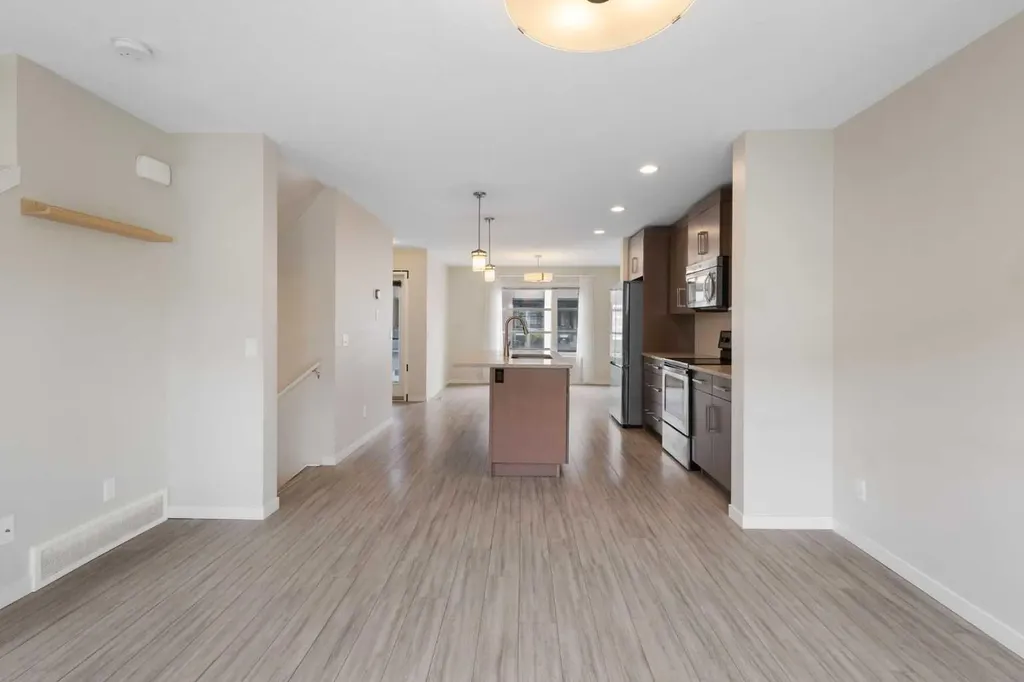 506 Evansridge Park NW Calgary AB T3P 0N7