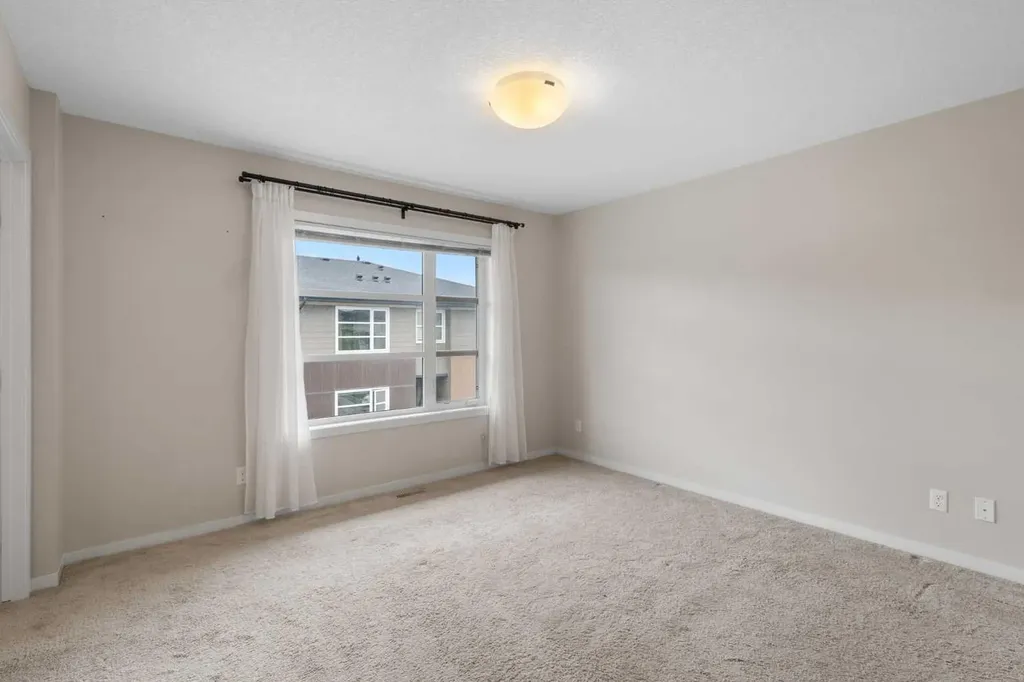 506 Evansridge Park NW Calgary AB T3P 0N7