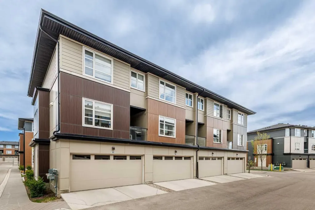 506 Evansridge Park NW Calgary AB T3P 0N7