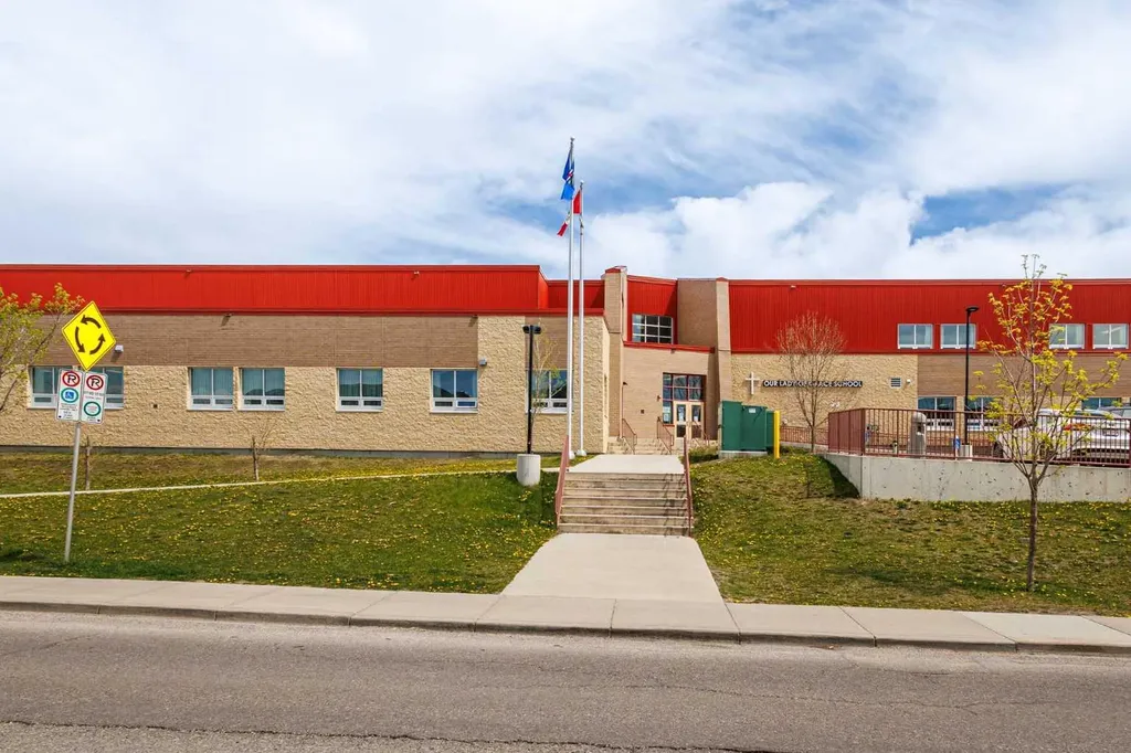 506 Evansridge Park NW Calgary AB T3P 0N7