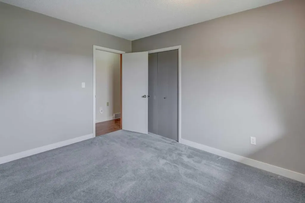 244024 Township Road 284 Rural Kneehill County AB T0M0A0