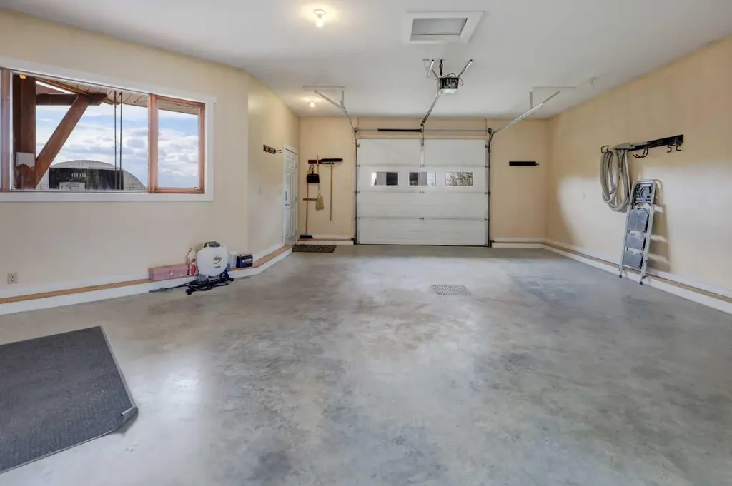 244024 Township Road 284 Rural Kneehill County AB T0M0A0