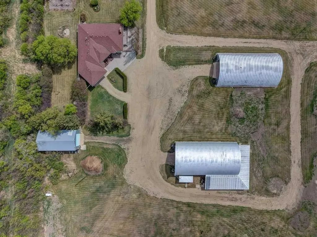 244024 Township Road 284 Rural Kneehill County AB T0M0A0