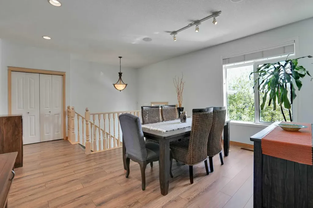 6 Discovery Woods Villas SW Calgary AB T3H 5A6
