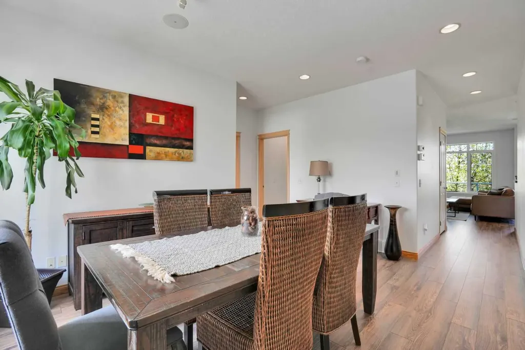 6 Discovery Woods Villas SW Calgary AB T3H 5A6