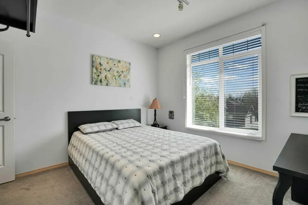 6 Discovery Woods Villas SW Calgary AB T3H 5A6