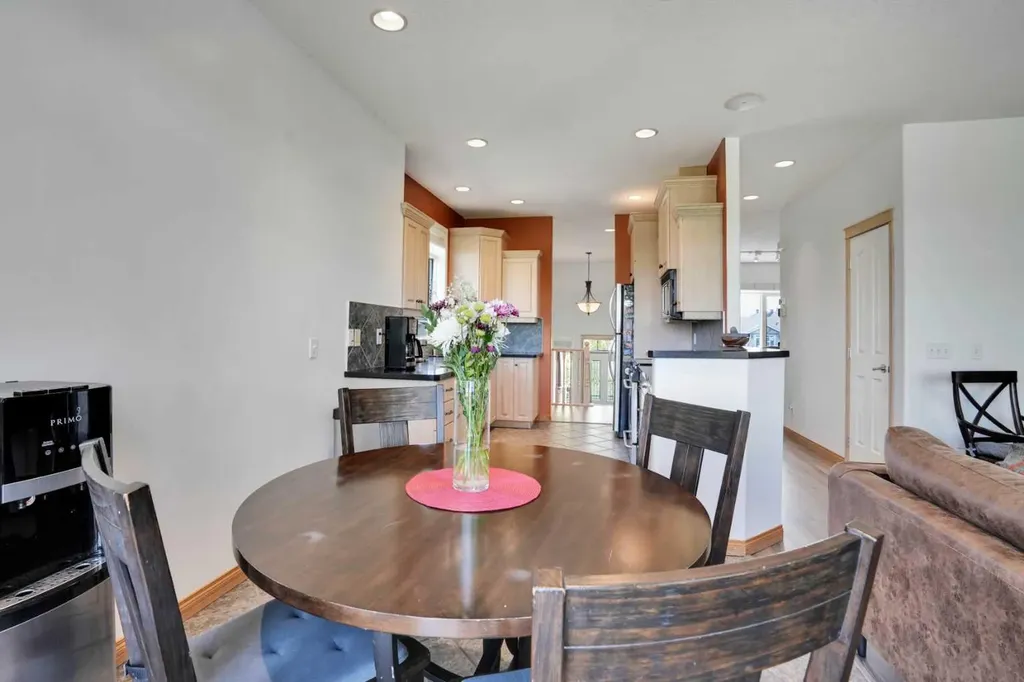 6 Discovery Woods Villas SW Calgary AB T3H 5A6