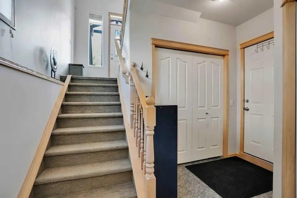 6 Discovery Woods Villas SW Calgary AB T3H 5A6