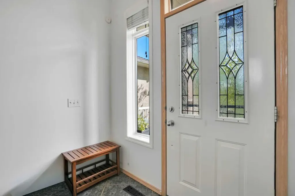 6 Discovery Woods Villas SW Calgary AB T3H 5A6