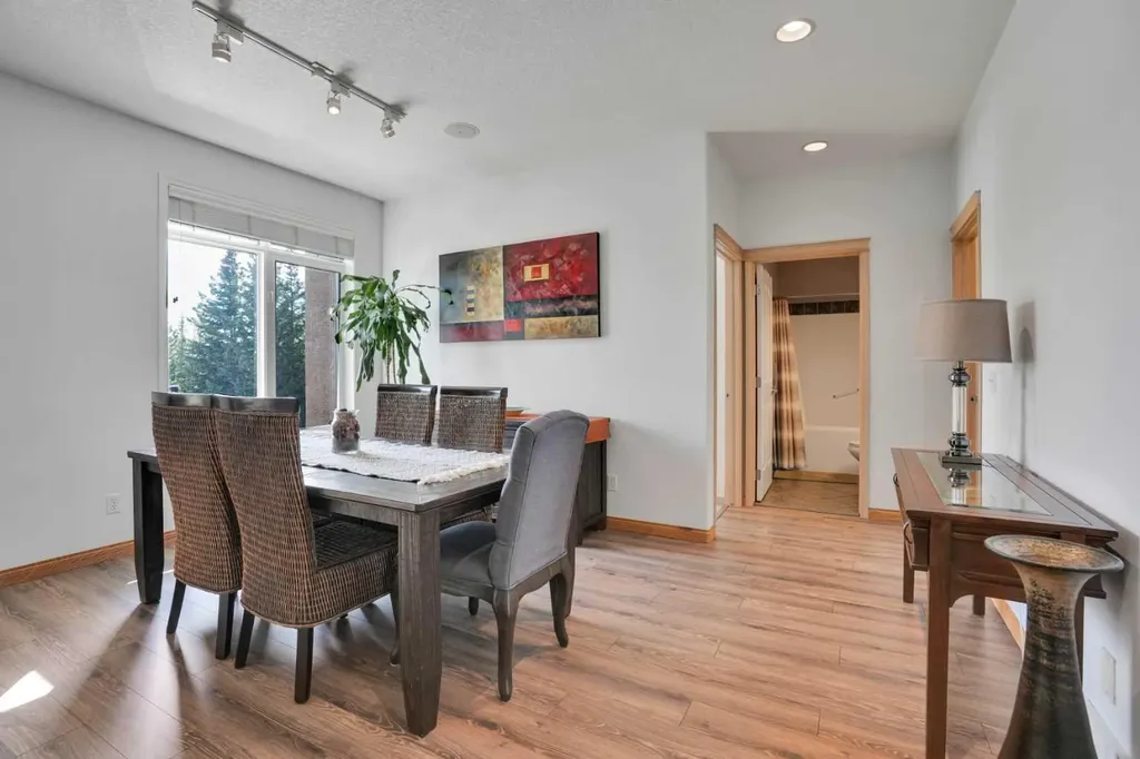 6 Discovery Woods Villas SW Calgary AB T3H 5A6