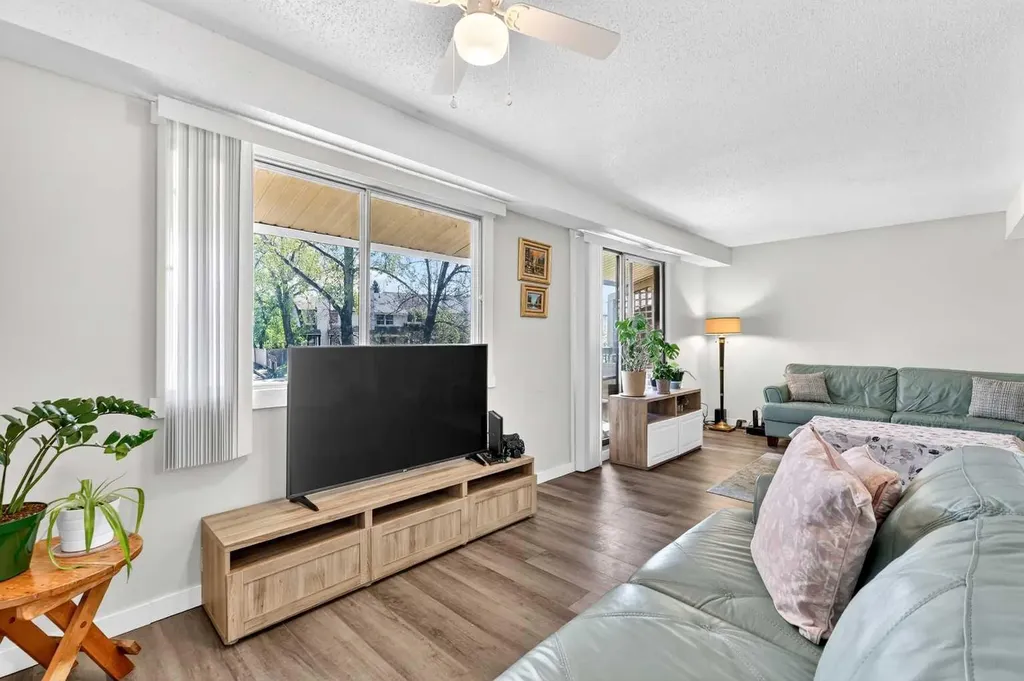 2200 Woodview Drive SW Calgary AB T2W 3N6