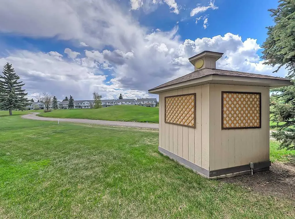 1217 High Country Drive NW High River AB T1V 1E3