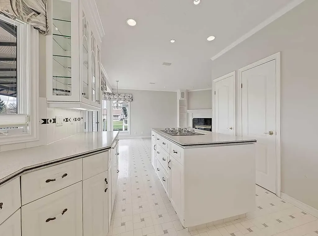 1217 High Country Drive NW High River AB T1V 1E3