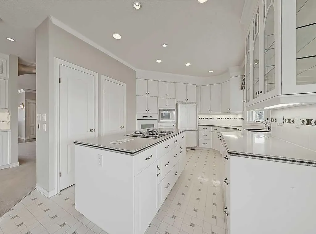 1217 High Country Drive NW High River AB T1V 1E3