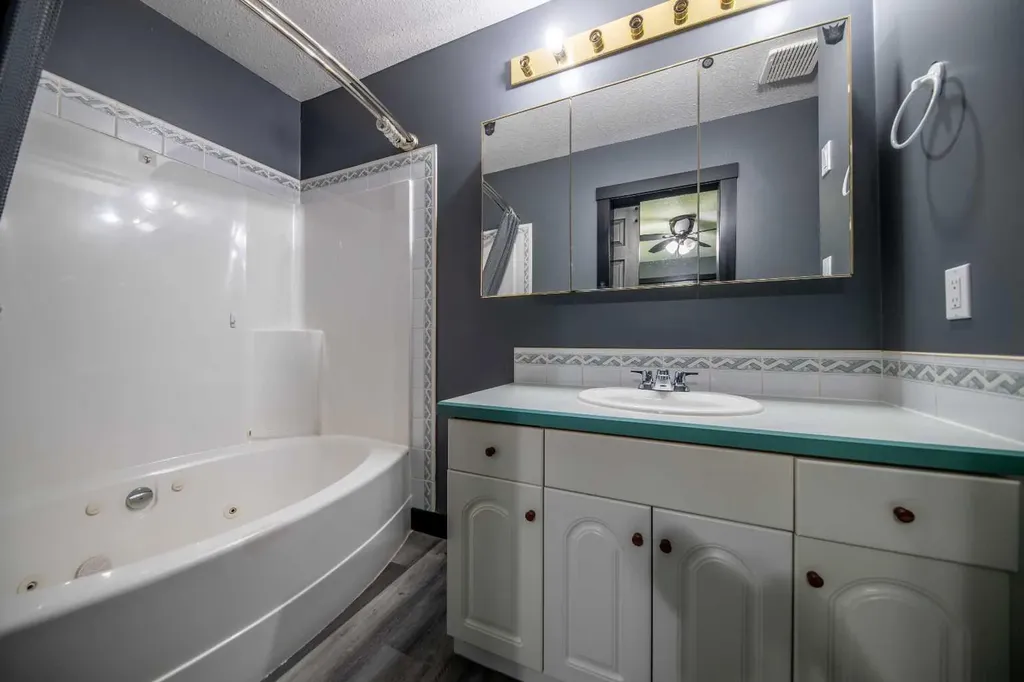 70023 Range Road 64 #1 Grovedale AB T0H 1X0