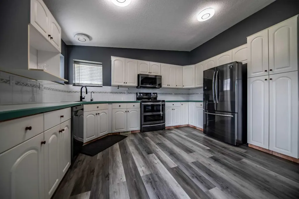 70023 Range Road 64 #1 Grovedale AB T0H 1X0