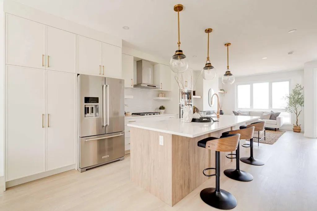 39B Moncton Road NE Calgary AB T2E 5P9