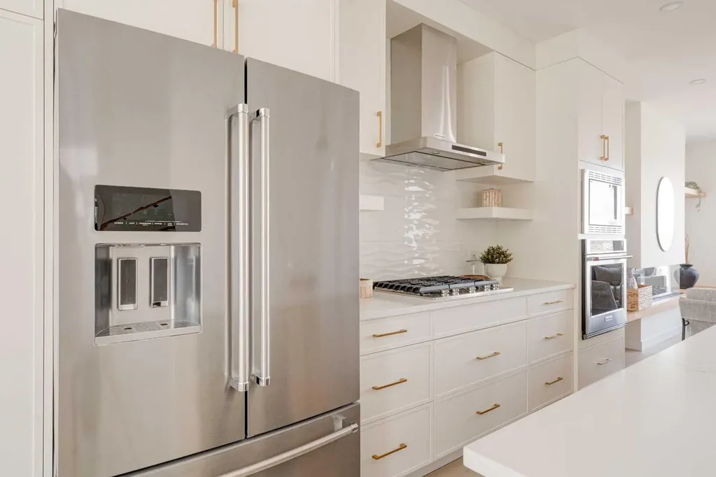 39B Moncton Road NE Calgary AB T2E 5P9