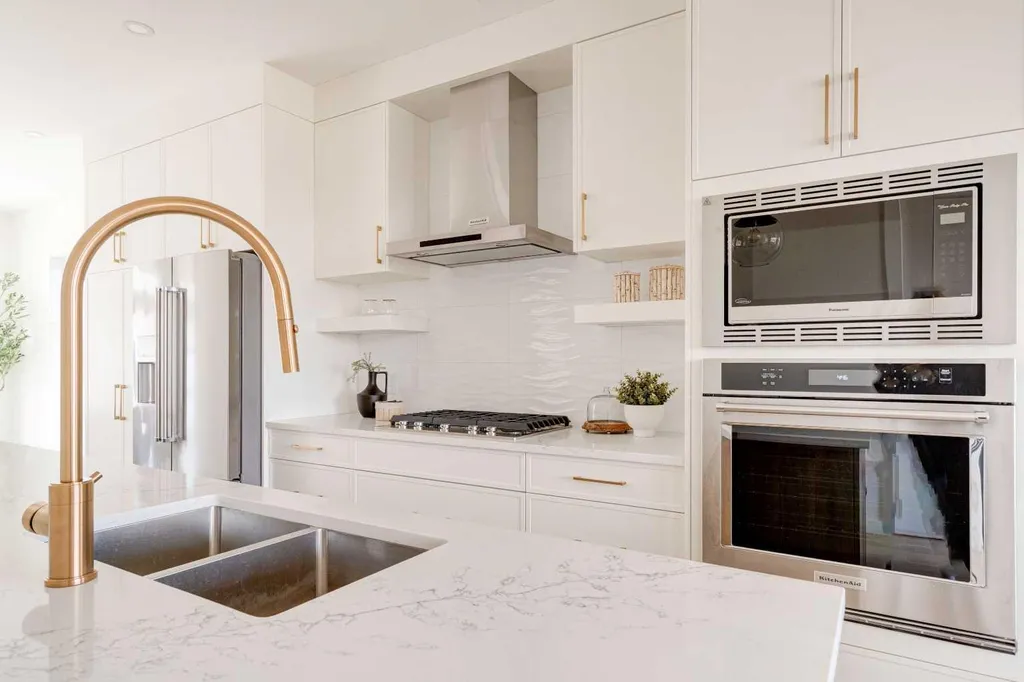 39B Moncton Road NE Calgary AB T2E 5P9