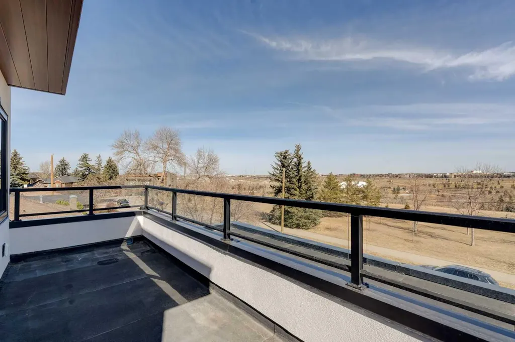 39B Moncton Road NE Calgary AB T2E 5P9