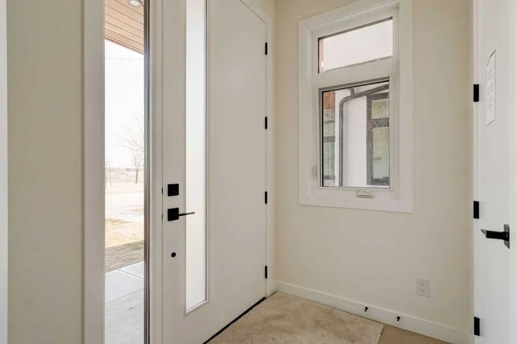 39B Moncton Road NE Calgary AB T2E 5P9