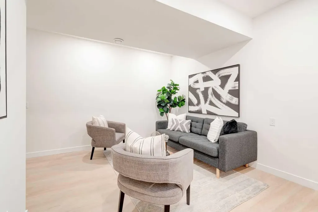 39B Moncton Road NE Calgary AB T2E 5P9