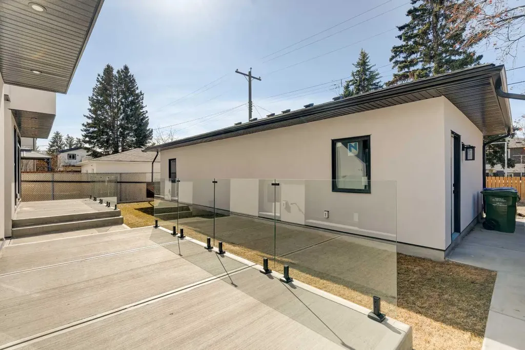 39B Moncton Road NE Calgary AB T2E 5P9