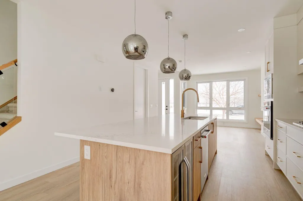39A Moncton Road NE Calgary AB T2E 5P9