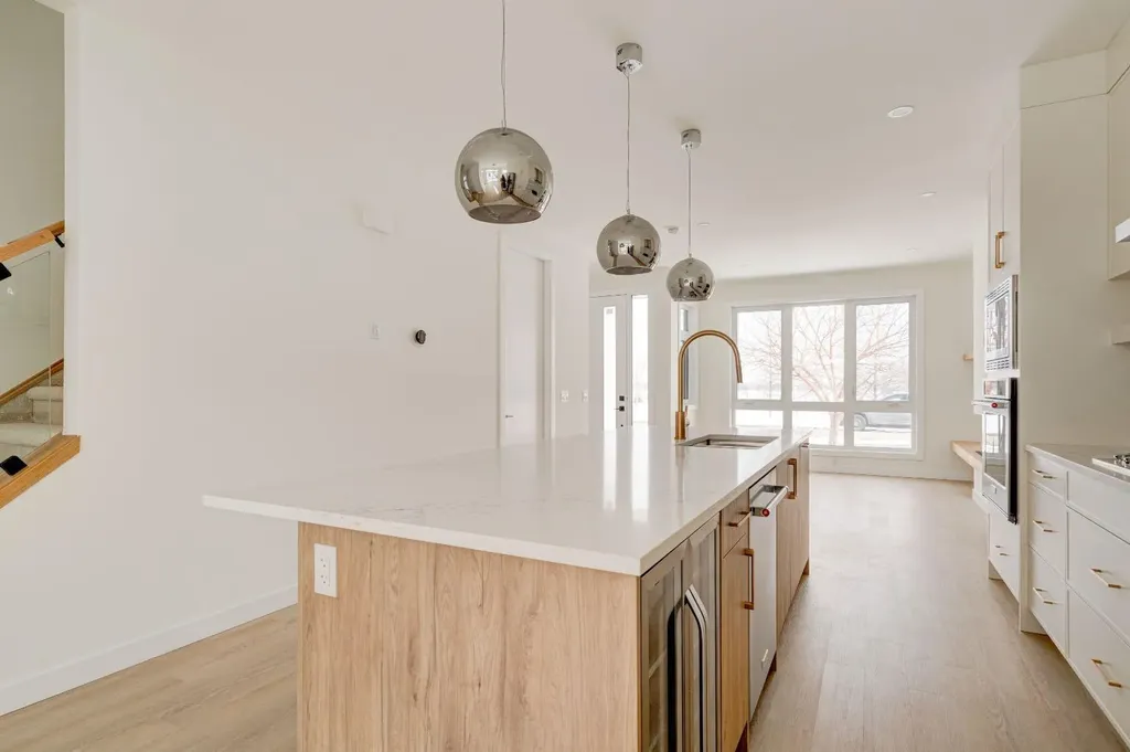 39A Moncton Road NE Calgary AB T2E 5P9