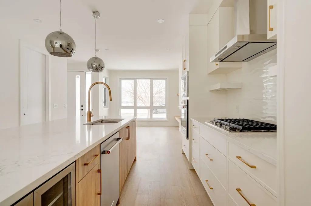 39A Moncton Road NE Calgary AB T2E 5P9