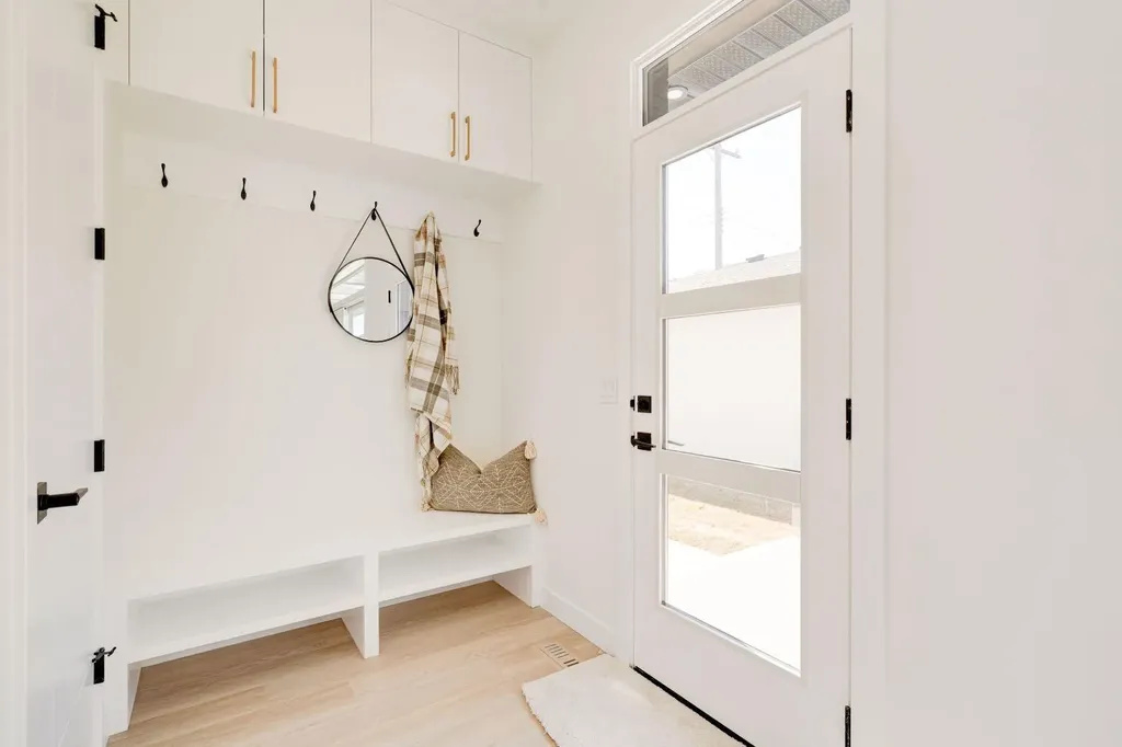 39A Moncton Road NE Calgary AB T2E 5P9