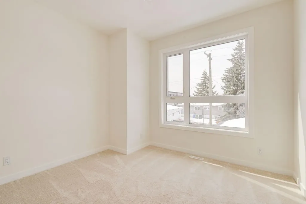 39A Moncton Road NE Calgary AB T2E 5P9