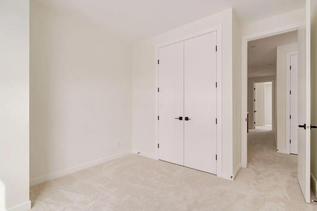 39A Moncton Road NE Calgary AB T2E 5P9