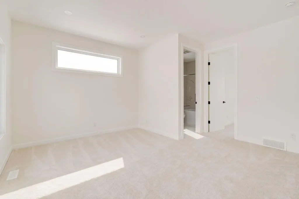 39A Moncton Road NE Calgary AB T2E 5P9