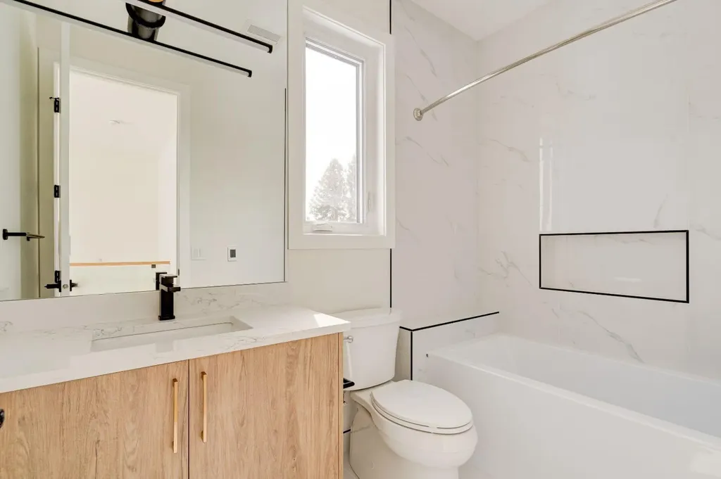 39A Moncton Road NE Calgary AB T2E 5P9