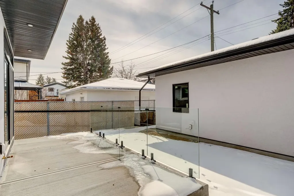 39A Moncton Road NE Calgary AB T2E 5P9