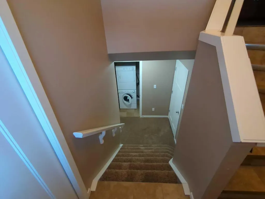 144 Mt Sundial Court W Lethbridge AB T1J 5C3