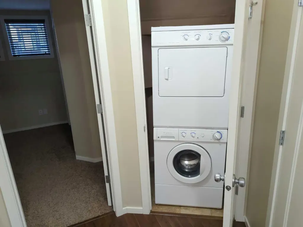 144 Mt Sundial Court W Lethbridge AB T1J 5C3
