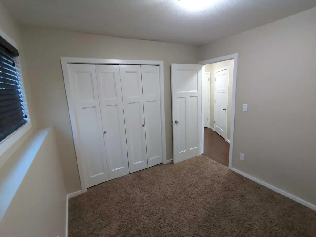 144 Mt Sundial Court W Lethbridge AB T1J 5C3