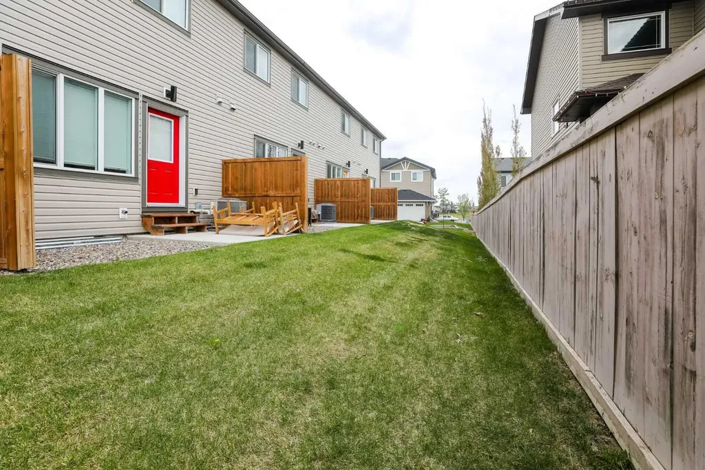 210 Firelight Way W Lethbridge AB T1J 4B2