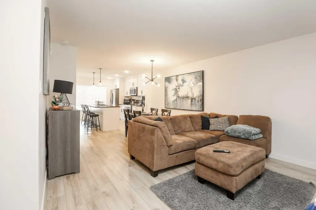 210 Firelight Way W Lethbridge AB T1J 4B2