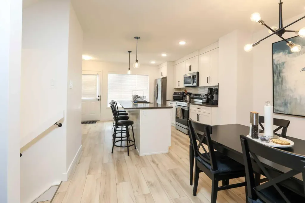 210 Firelight Way W Lethbridge AB T1J 4B2
