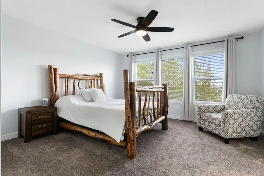 99 Ridge View Close Cochrane AB T4C 0P8